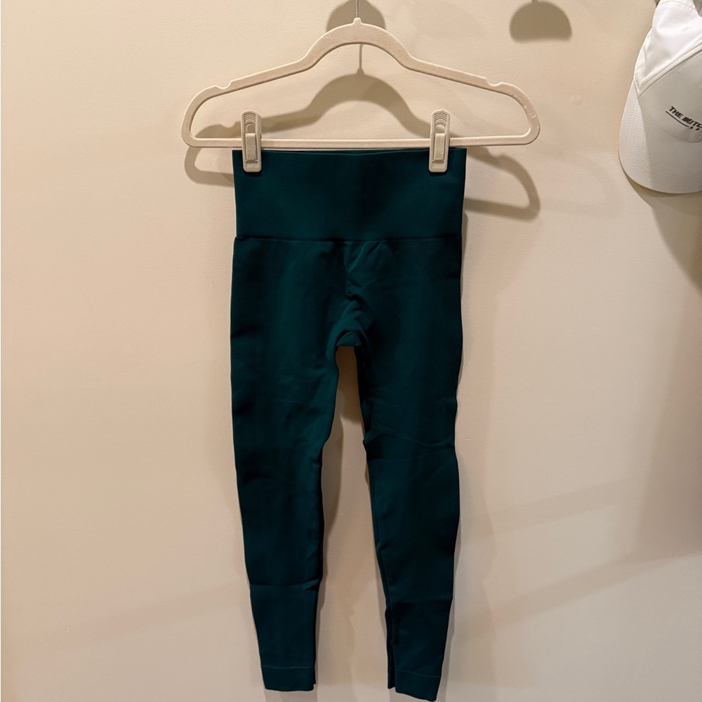 SET Active SculptFlex Power High-Rise Leggings in Dark Green